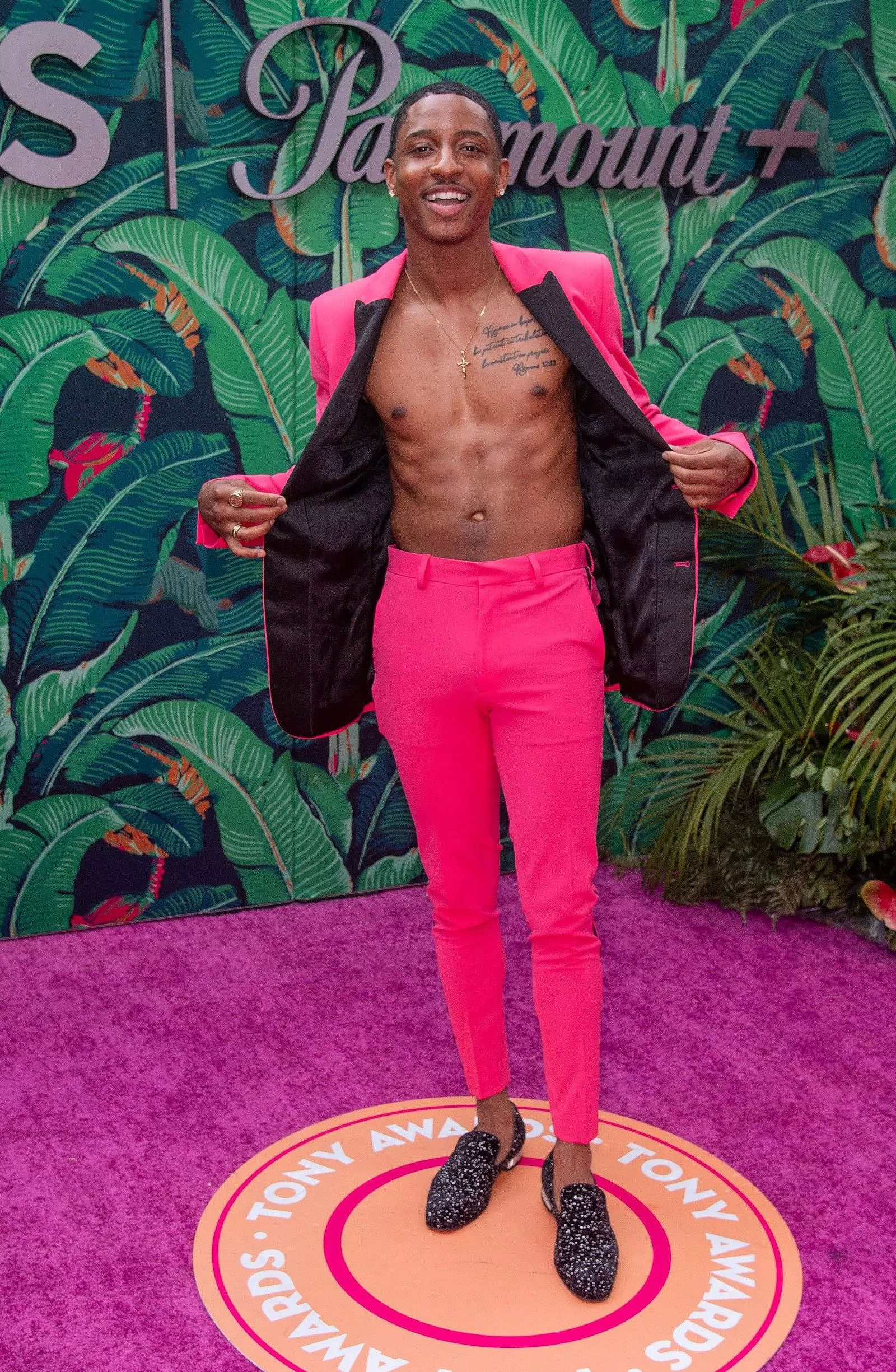 Miles Frost at the 76th Tony Awards, June 11, 2023, photo 2 Miles Frost at the 76th Tony Awards in New York, June 11, 2023, photo 2