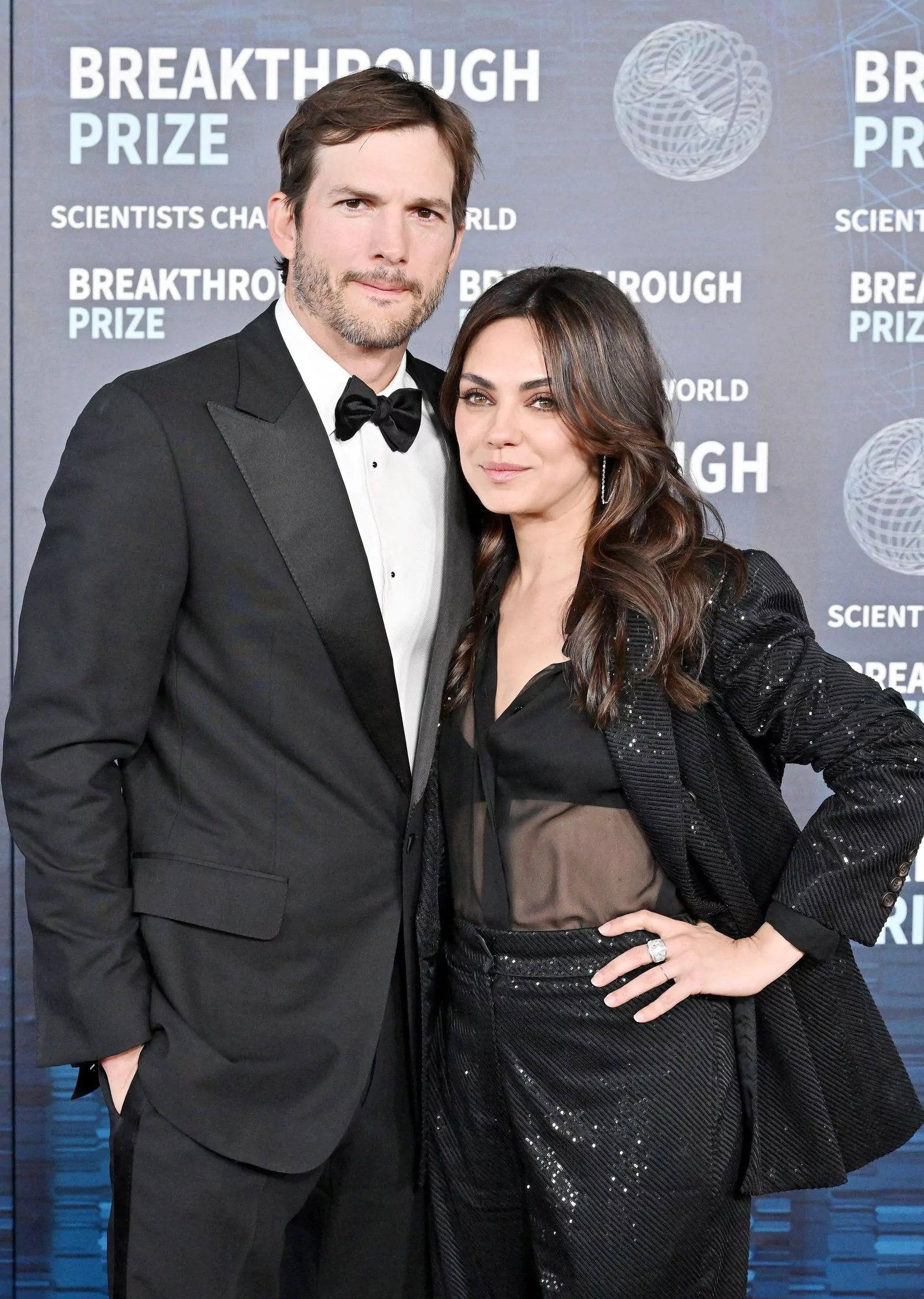 Ashton Kutcher with wife Mila Kunis at the 9th Annual Breakthrough Awards in Los Angeles, April 15, 2023, photo 1