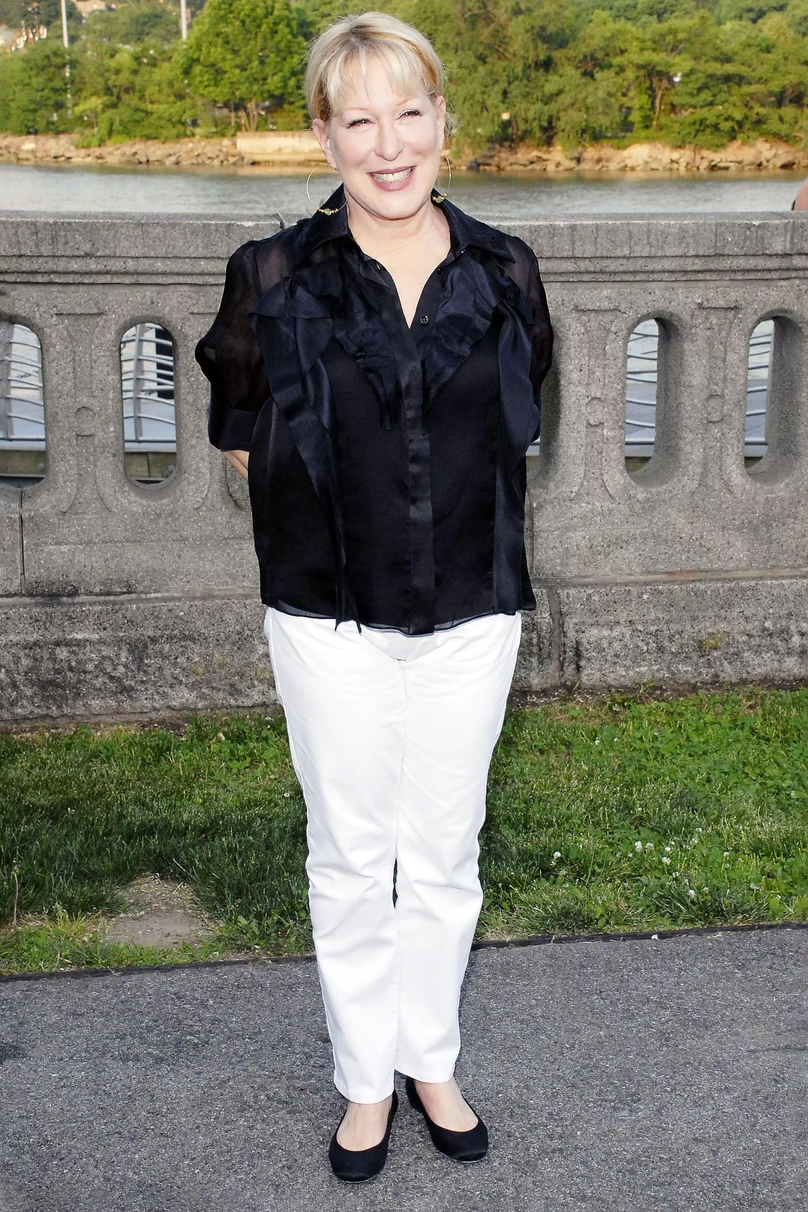 Bette Midler at the 6th Annual Swindler Cove Park Picnic, May 31, 2007