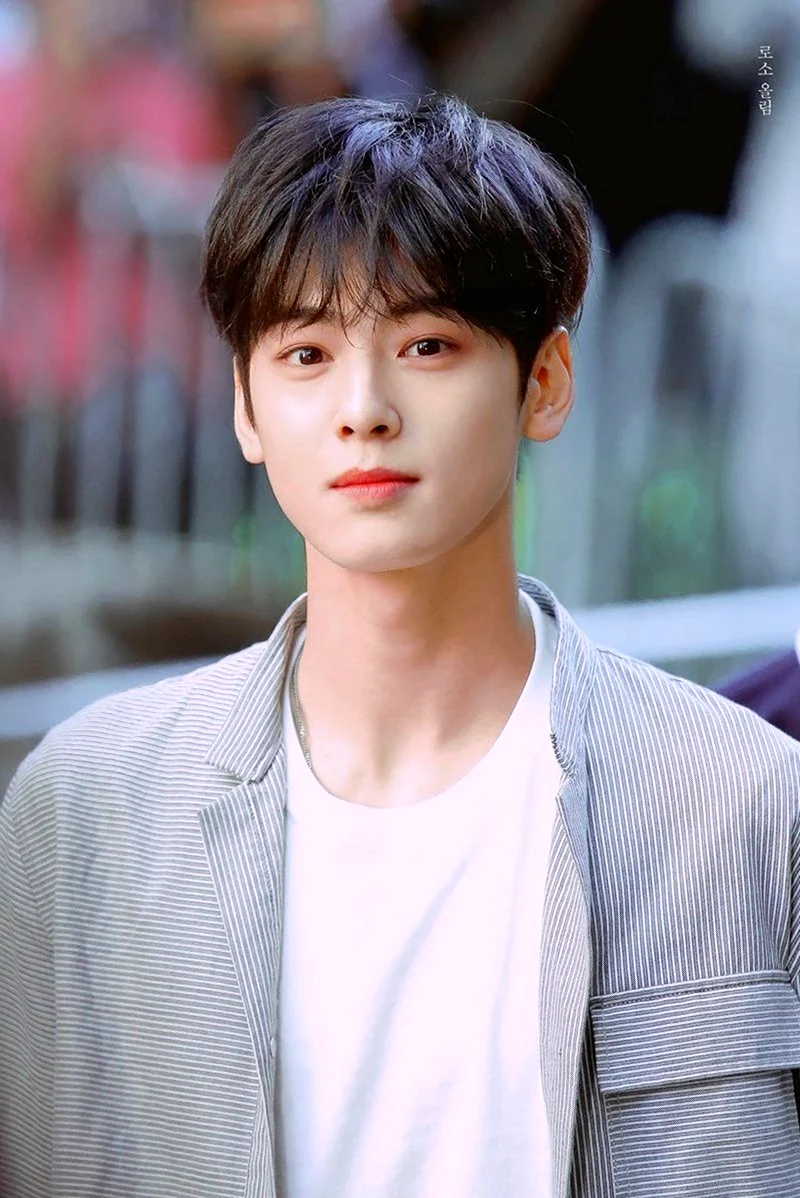 Cha Eun Woo 2021. Celebrity