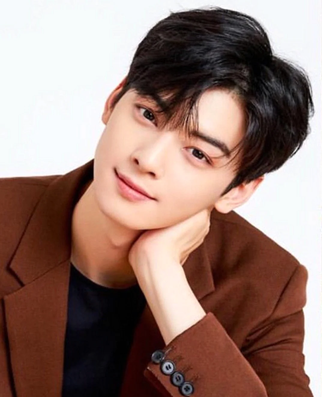 Cha Eunwoo. Celebrity
