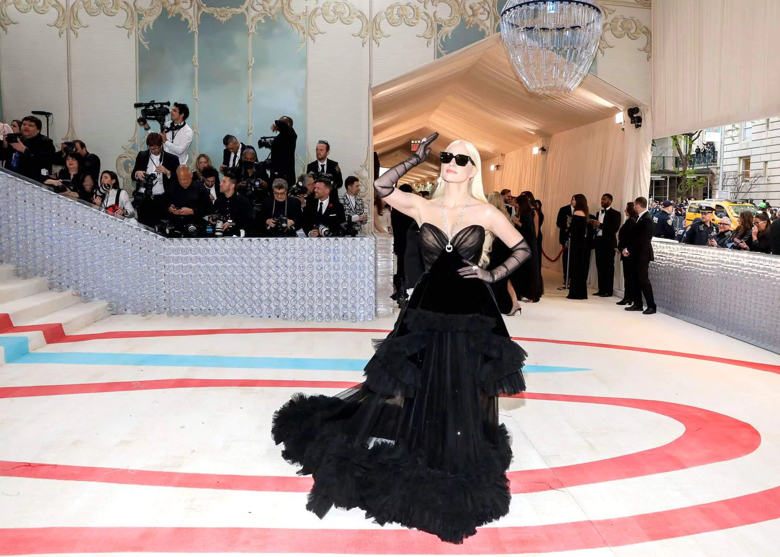 Jessica Chastain at the 2023 Met Gala Costume Institute, photo 1 Jessica Chastain at the 2023 Met Gala Costume Institute, May 1, 2023, photo 1