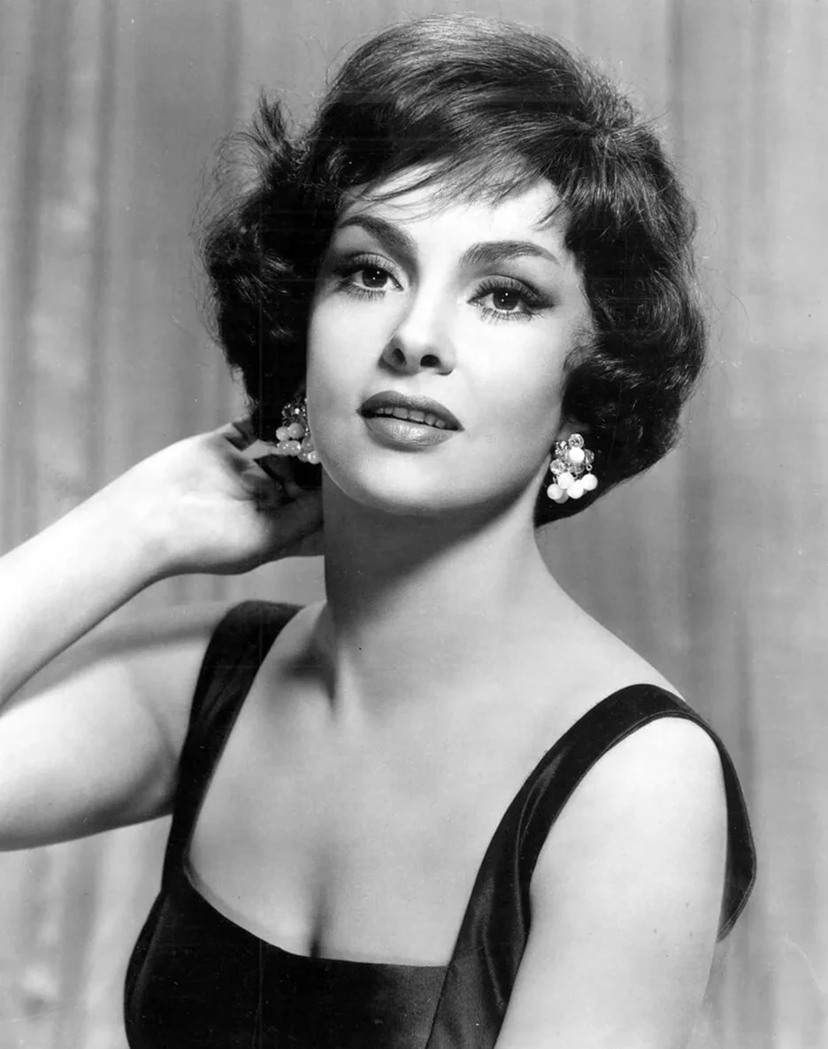 Gina Lollobrigida. Celebrity