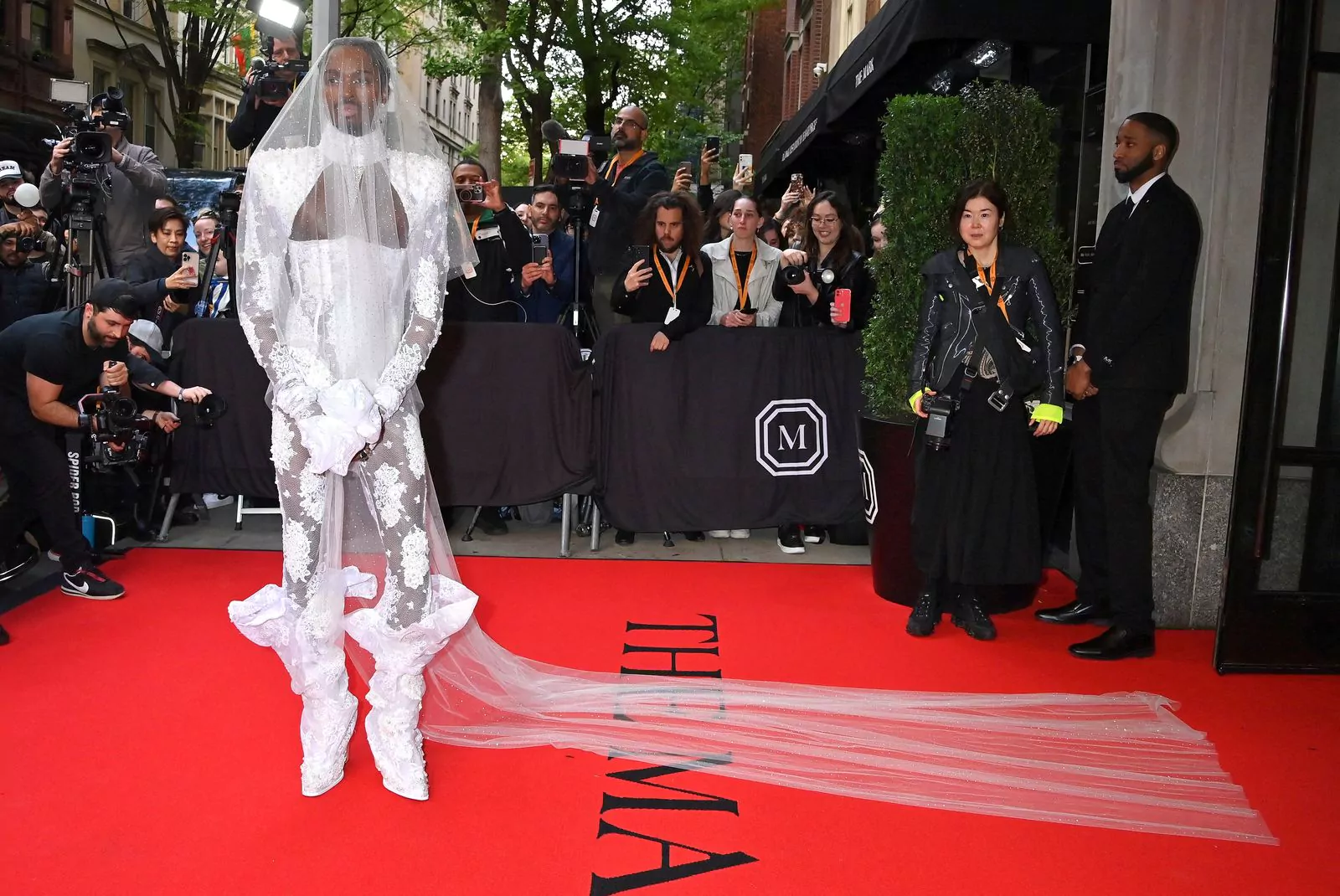 Elton Mason at the 2023 Met Gala, May 1, 2023, photo 2 Elton Mason leaves The Mark Hotel before attending the Costume Institute Ball, May 1, 2023, photo 2