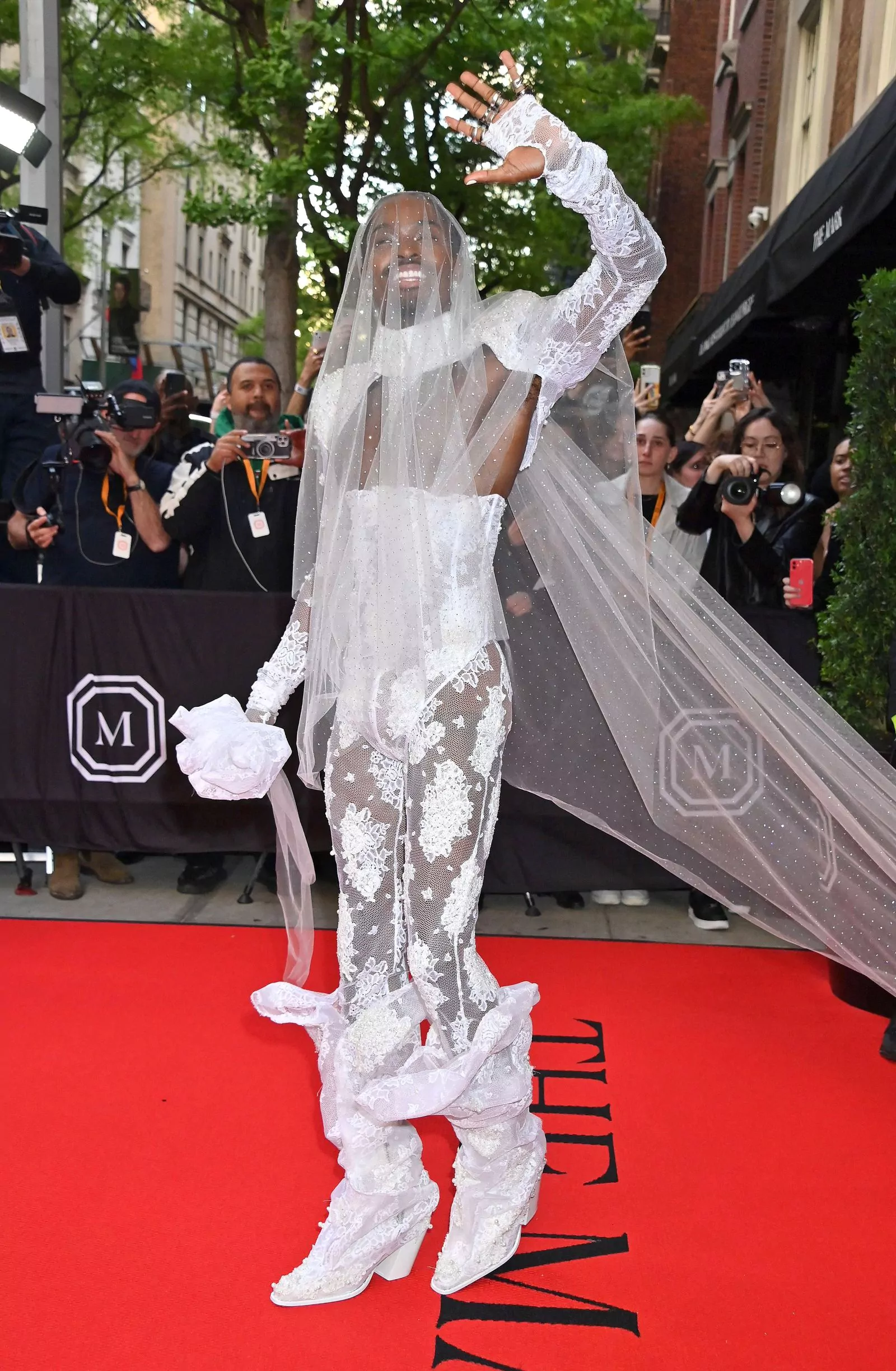 Elton Mason at the 2023 Met Gala, May 1, 2023, photo 3 Elton Mason leaves The Mark Hotel before attending the Costume Institute Ball, May 1, 2023, photo 3