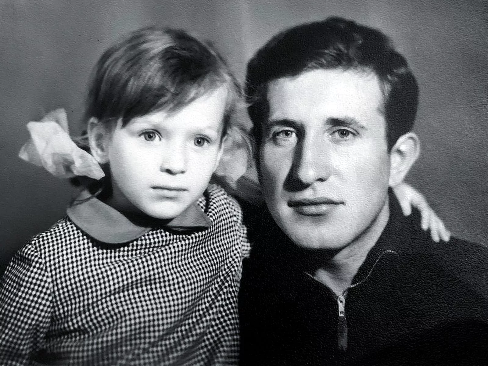 Irina Grineva as a child with her dad
