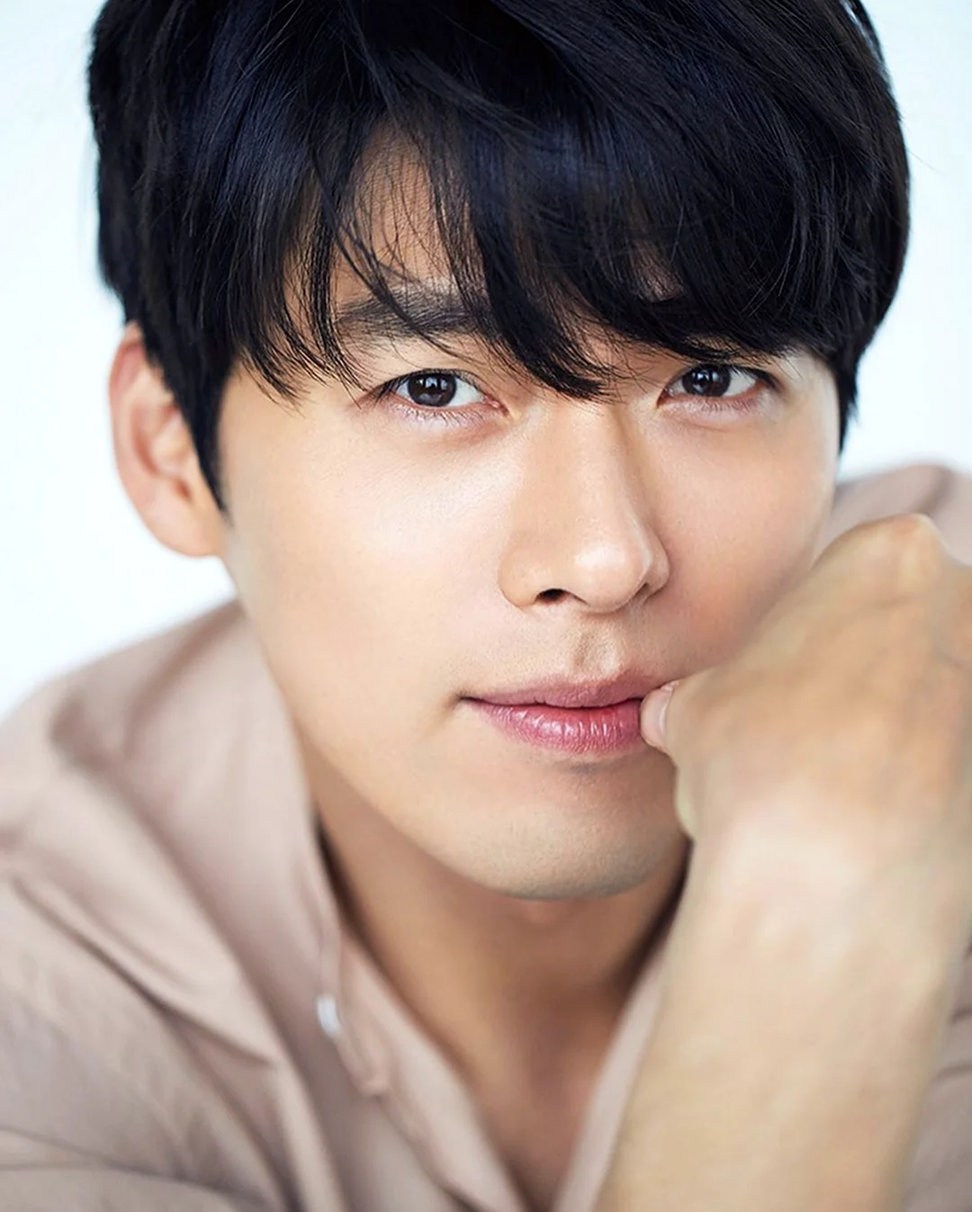 Hyun Bin. Celebrity