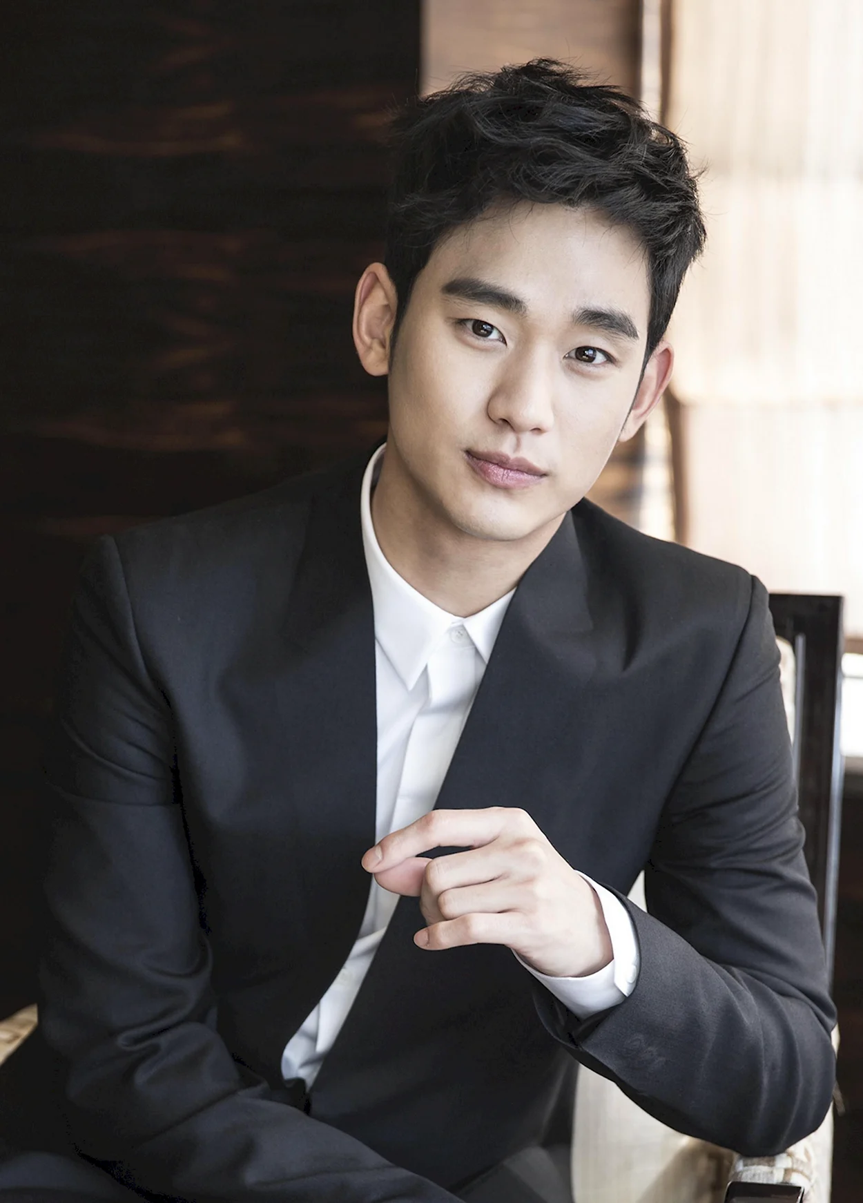 Kim Soo Hyun. Celebrity