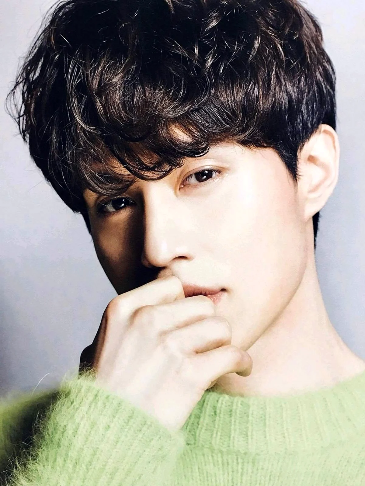 Lee dong wook yeon. Celebrity