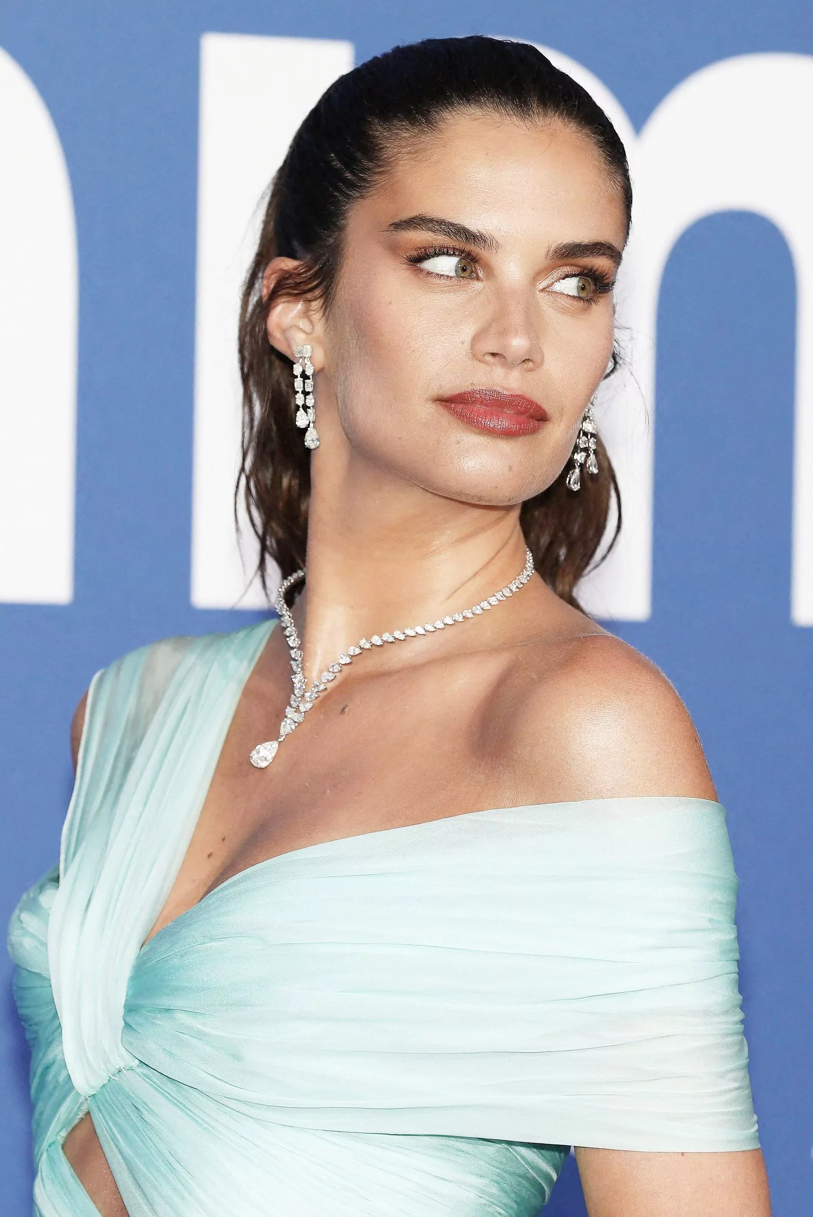 Sara Sampaio in Zuhair Murad Spring 2023 Couture at the amfAR Gala Dinner, May 25, 2023, photo 2 Sara Sampaio in Zuhair Murad Spring 2023 Couture at the amfAR Gala Dinner in Cannes, May 25, 2023, photo 2